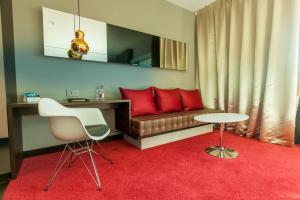 Χώρος καθιστικού στο Airport Hotel Basel - Convenient & Friendly
