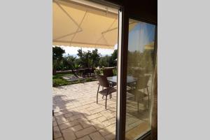 A balcony or terrace at Estella sorelle 1