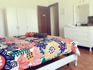 A bed or beds in a room at Villa Sofia