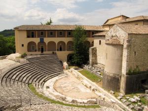 an amphitheater in front of a large building at Palazzo Lauri Spoleto in Spoleto
