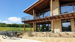 Jízda na kole v ubytování Casa Nahia Hostal Rural nebo okolí