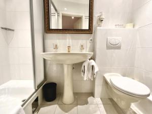A bathroom at Villa Turnerwirt