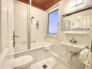 A bathroom at Villa Turnerwirt