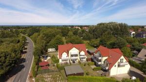 an aerial view of a house with red roofs at Zum Sonnenuntergang in Zingst