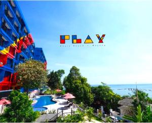 Bazén v ubytování Play Phala Beach Rayong nebo v jeho okolí