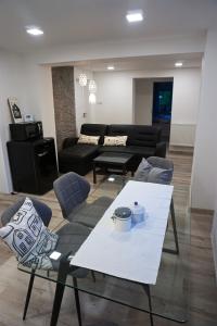 Area tempat duduk di Apartmány U Lípy