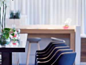 Posedenie v ubytovaní Novotel Katowice Centrum
