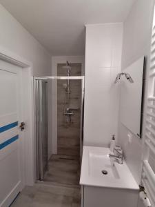 Zdjęcie z galerii obiektu Pearl Apartment w Kołobrzegu +3 zdjęcia