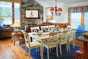 Gallery image of Stormy Point Village by Capital Vacations in Branson
