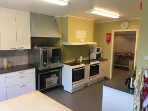 Kronobergshed vandrarhem och kursgård tesisinde mutfak veya mini mutfak