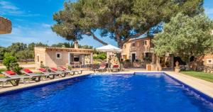 Bazén v ubytování Finca ANGOIXES by Mallorca Villa Selection nebo v jeho okolí