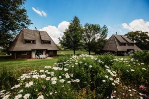 Gallery image of Valley Lakes CHALETS in Underberg