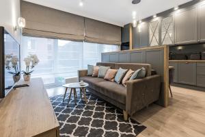 Kuchyňa alebo kuchynka v ubytovaní City Break Gdańsk Rajska 8 Apartamenty