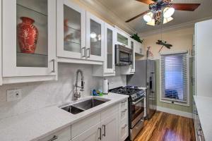 デルレイビーチにあるLuxe Home with Backyard Paradise, 1 Mi to Beach!のギャラリーの写真 +18枚の写真