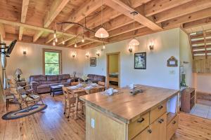 Luxe Timber Frame Cabin with South Holston Lake View