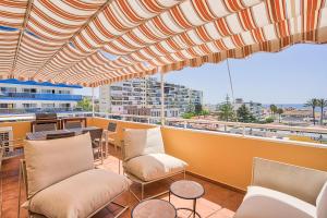 Balkon lub taras w obiekcie Sur Suites Torremolinos