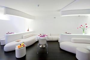 Posezení v ubytování Absoluto Design Hotel