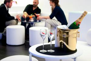 Nápoje v ubytování Absoluto Design Hotel