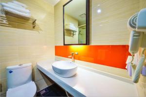 Vannituba majutusasutuses 7Days Premium Shihezi Development Zone Branch