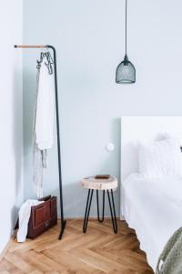 Posteľ alebo postele v izbe v ubytovaní Orange Glow Boutique Apartments #47 by Goodnite cz - City