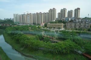 Galería fotográfica de 7Days Premium Yichang Wanda Plaza Canal Park Branch en Yichang