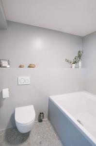Koupelna v ubytování Great Chill Boutique Apartments #11 by Goodnite cz