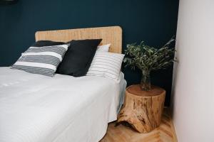 Postel nebo postele na pokoji v ubytování Great Chill Boutique Apartments #11 by Goodnite cz