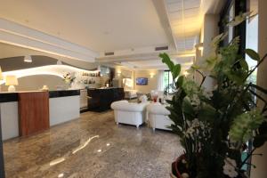 Vstupní hala nebo recepce v ubytování Hotel Arabel + 37 fotografií