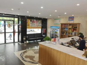 The lobby or reception area at 7Days Premium Chenzhou Xinglong Pedestrian Street Branch