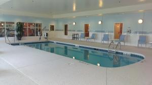 The swimming pool at or close to Holiday Inn Express & Suites - Smithfield/Selma, an IHG Hotel