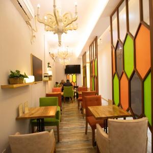 Restoran ili drugo mesto za obedovanje u objektu 7Days Premium Shanghai Xujiahui Longhua Road Subway Station Branch