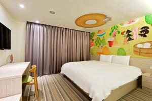 Postel nebo postele na pokoji v ubytování Whoops Hotel