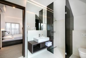 Koupelna v ubytování Hotel Spitzerberg by b-smart