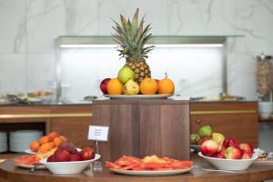 Makanan di atau berdekatan hotel