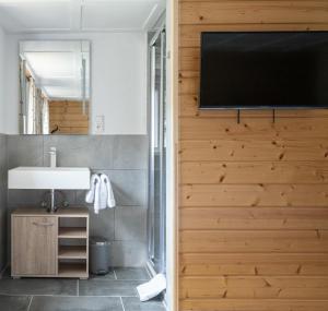 A bathroom at Bergwelt-M