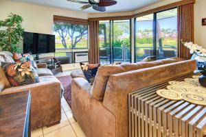 Posezení v ubytování Wailea Grand Champions Villas - CoralTree Residence Collection