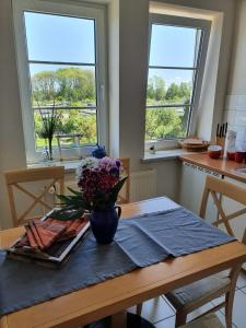 Fotografie z fotogalerie ubytování Ferienwohnung Warnemünde - Landhaus Immenbarg v destinaci Diedrichshagen