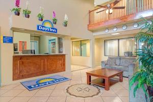 Gallery image of Days Inn by Wyndham Downtown St. Louis in Saint Louis