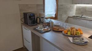 Jedlo v ubytovaní bed & breakfast alebo blízkom okolí