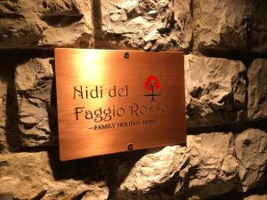 Certifikát, hodnocení, plakát nebo jiný dokument vystavený v ubytování Nidi del faggio rosso - Family Holiday Home