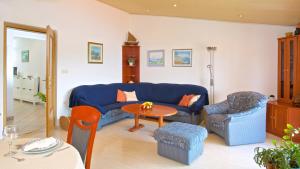 Imagen de la galería de Apartments Vinka, en Jelsa