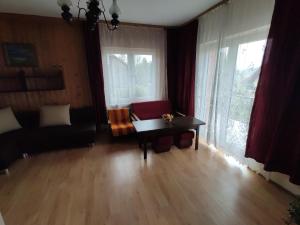 Część wypoczynkowa w obiekcie Apartament-studio, pokoje u Lucy