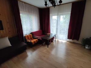 Część wypoczynkowa w obiekcie Apartament-studio, pokoje u Lucy