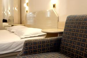 Postel nebo postele na pokoji v ubytování Hotel Gran Vista Plava Laguna