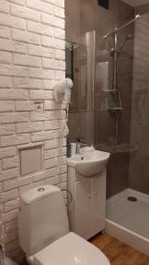 Kúpeľňa v ubytovaní Krupówki i Styl, Krupówki Inn i Studio Miła w Centrum przy Krupówkach APARTZAKOP