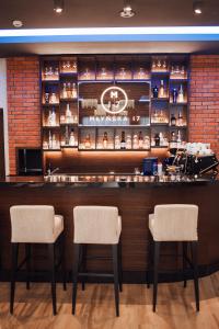 Lounge nebo bar v ubytování Hotel przy Młynie
