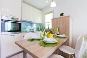 Kuchyň nebo kuchyňský kout v ubytování Apartment close to Krk town centre
