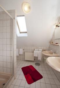 Et badeværelse på Appartementhaus Erasim