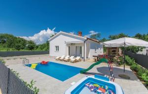 Fotografie z fotogalerie ubytování Vila KRISTINA v destinaci Nedeščina