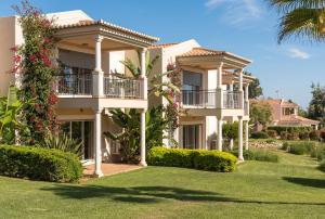 Jardín al aire libre en Vale da Lapa Village Resort
